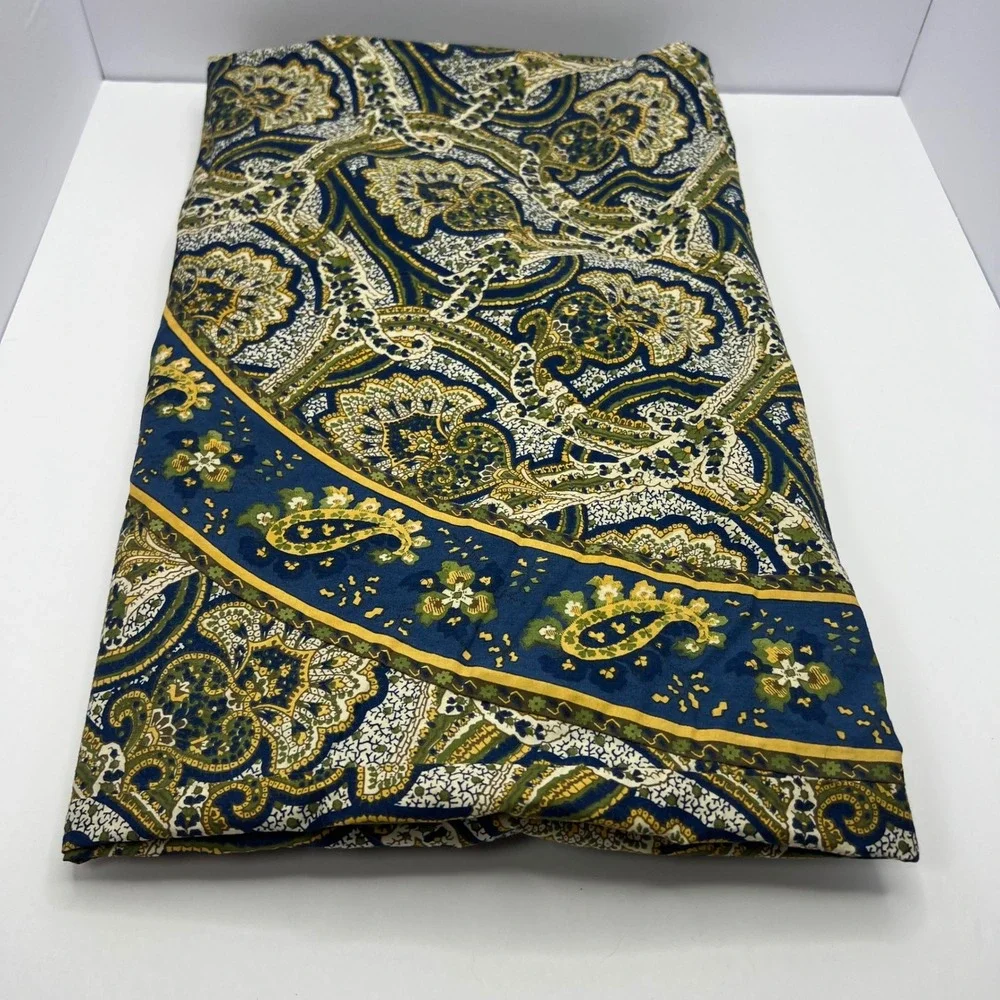 Williams Sonoma Tablecloth Set 2 Placemats Blue Yellow Round 70 Cotton Provence